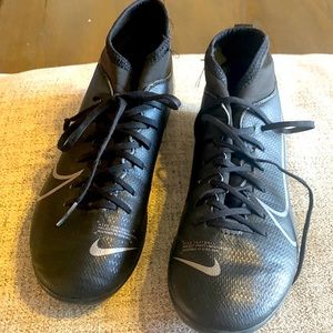 Soccer outdoor Mercurial 4Y